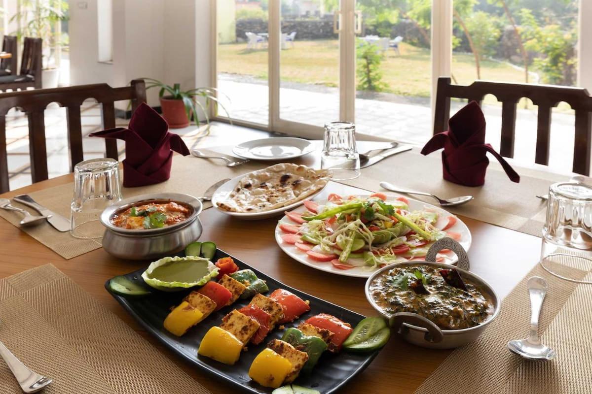 Jag Aravali Resort Udaipur By Naina Staycation - Best For Corporate Events - Family Parties - Mice Eksteriør bilde